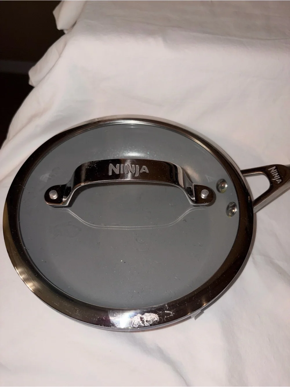 Like new Ninja NeverStick Ceramic Nonstick Coated 8” fry pan Blue